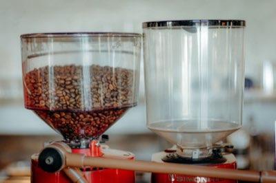 バーグラインダー活用術：コーヒーの味を8割決める粒度の秘密