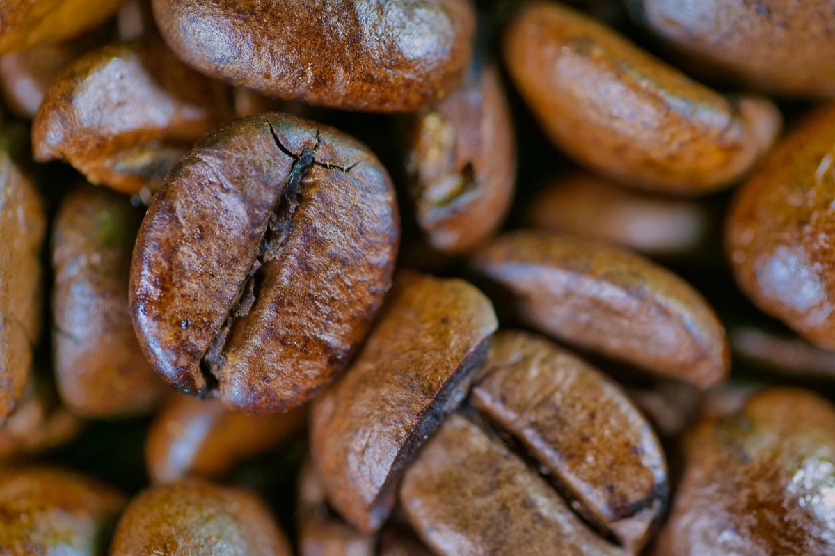 Thermometer during coffee roasting