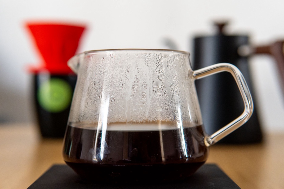 Professionele apparatuur voor het druppelen van koffie thuis