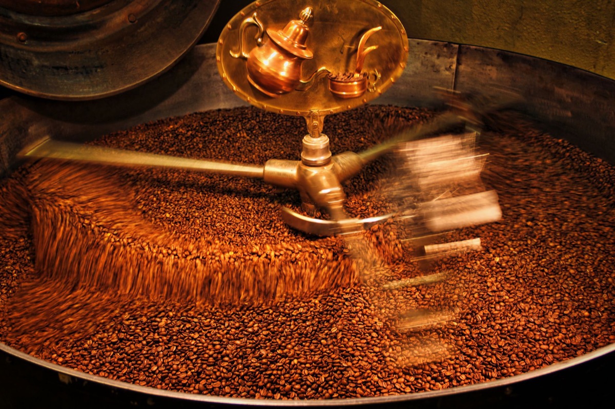 Máquina de procesamiento de granos de café