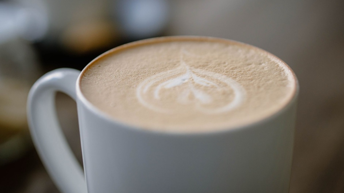 tasse de café avec crème froide
