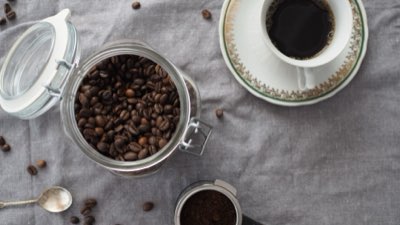 6 Étapes Clés : Perfectionner la Torréfaction de Vos Grains