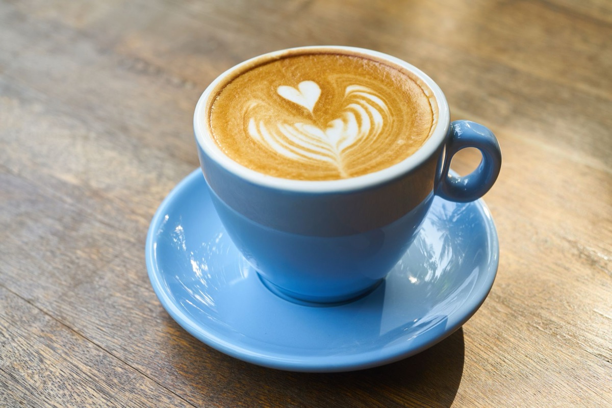 hart met cafeïne moleculen
