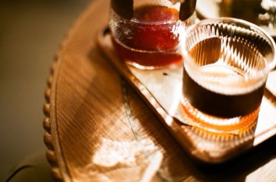 Zarf: El Diseño que Protege Manos del Café Caliente (100°C)
